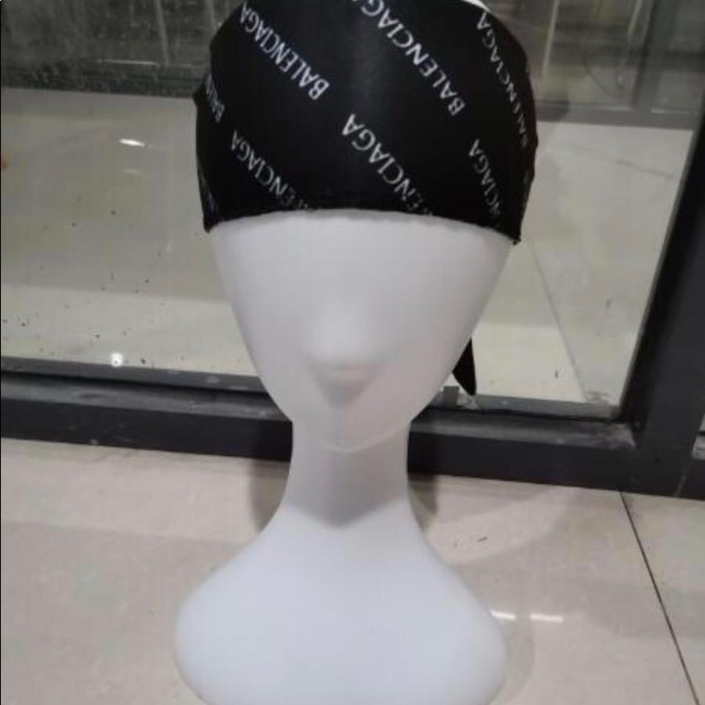 Head b. - Picture 5 of 6